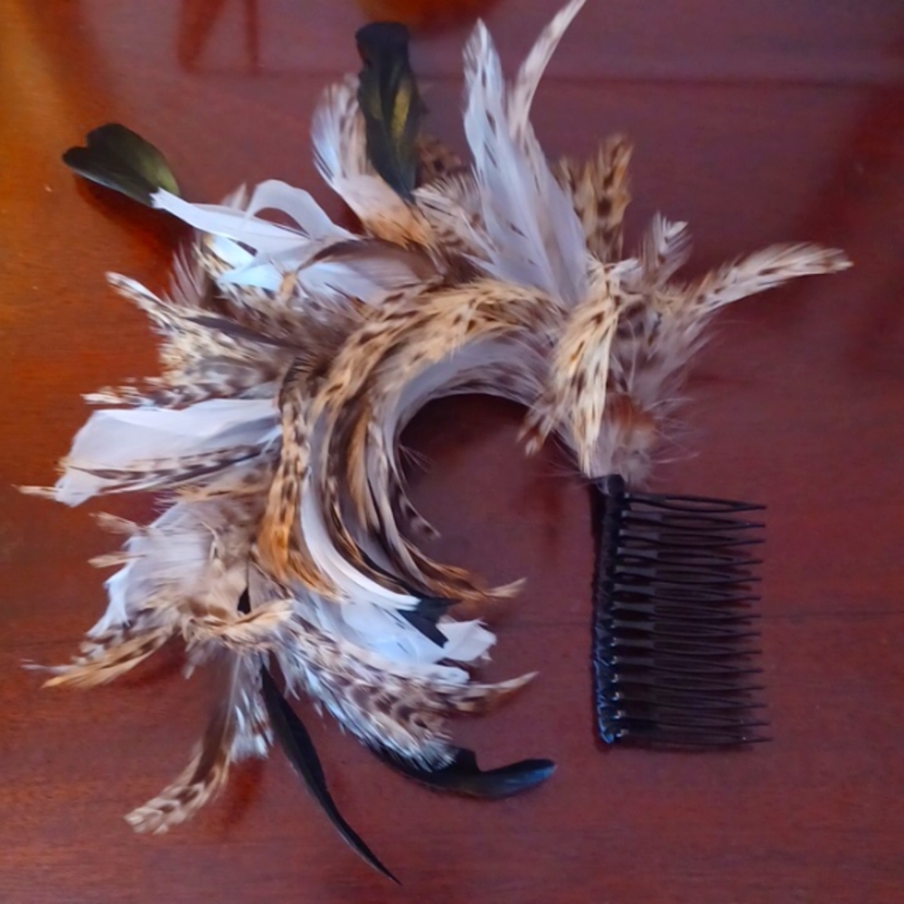 Feather Mohawk Haircomb
